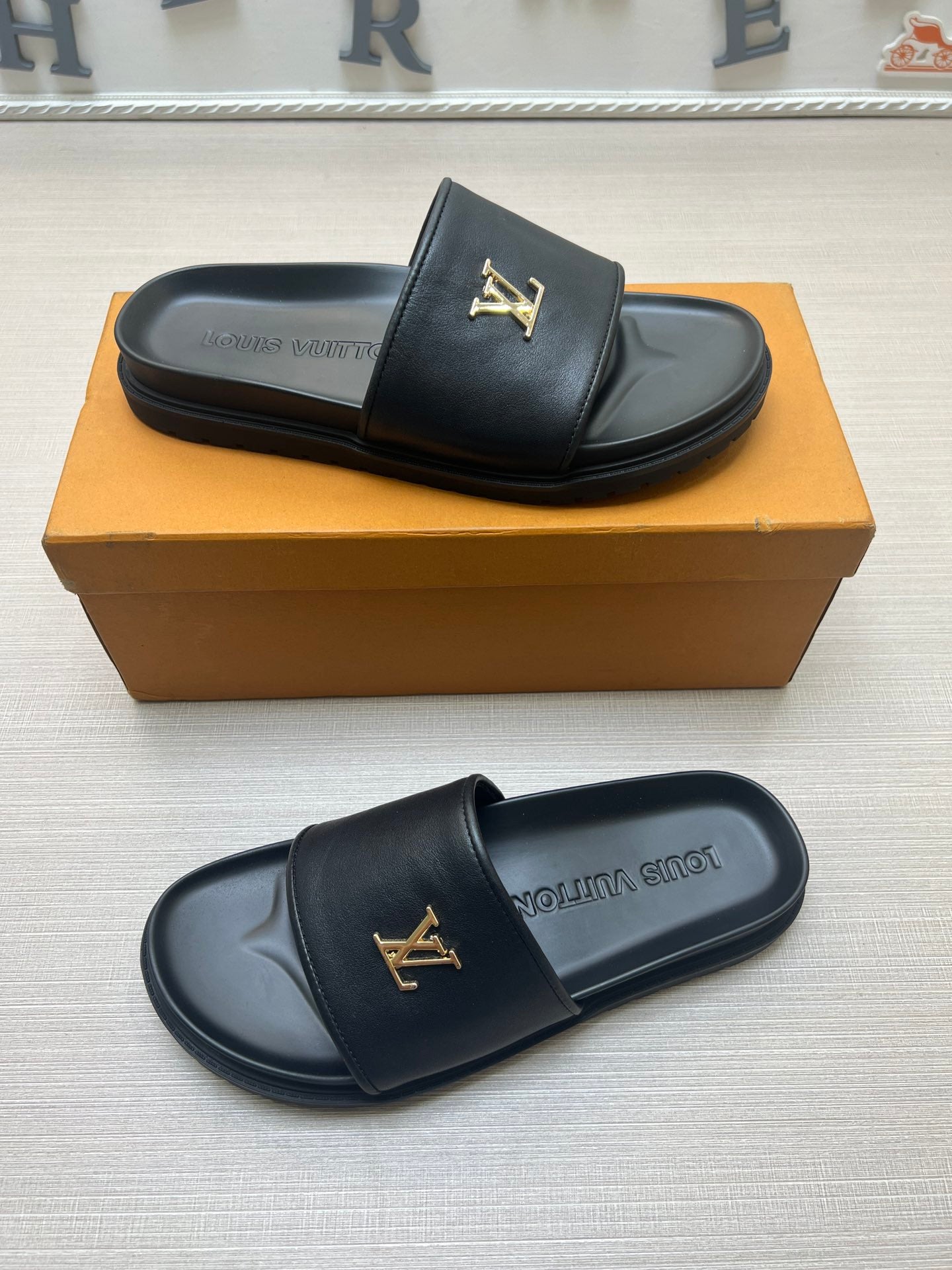 54E9Z   fashion  slippers