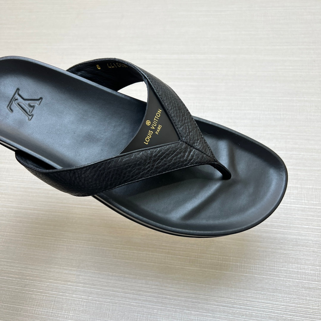 54E85Z     fashion slippers