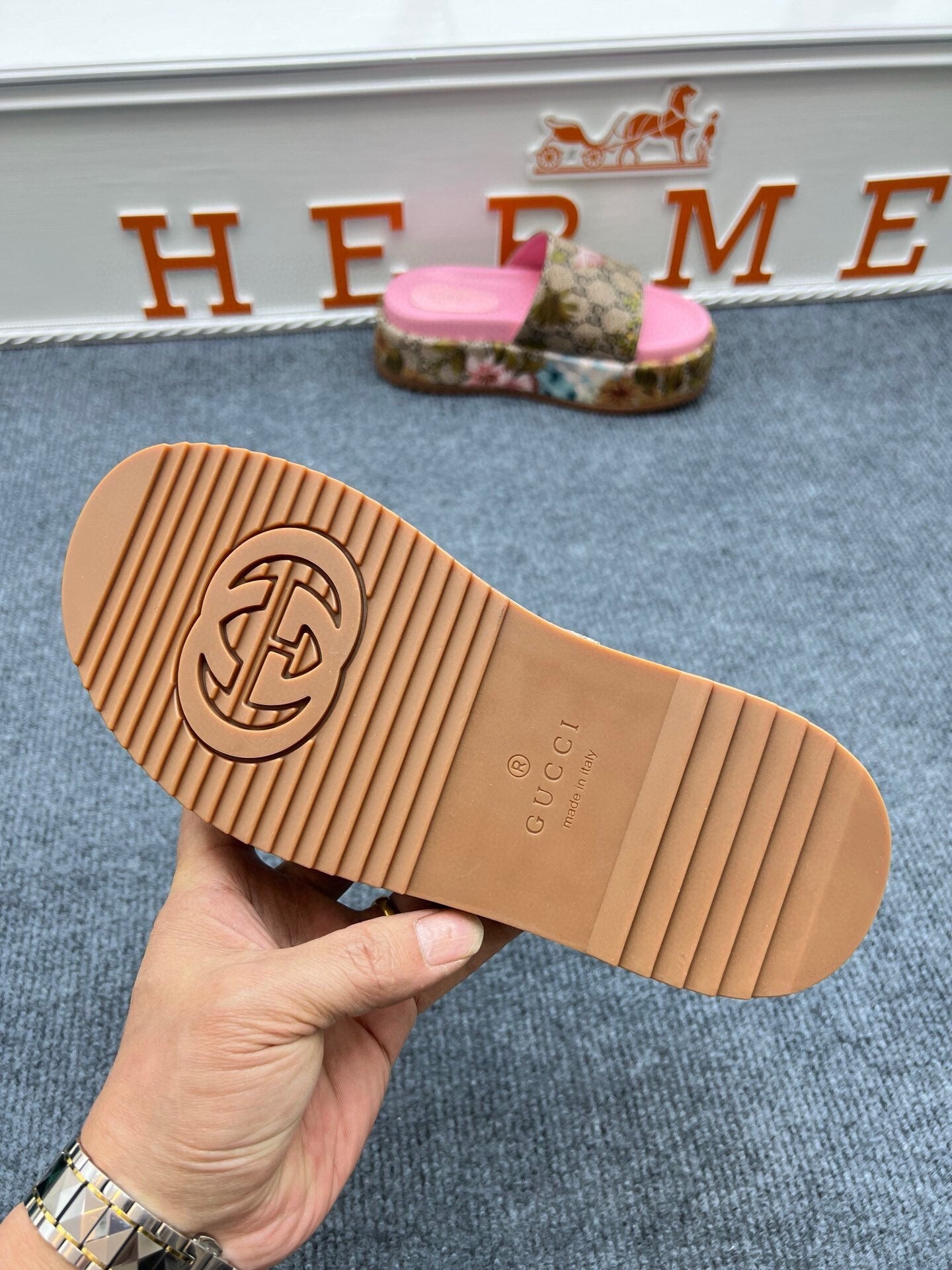 54B122Z  fashion slippers  Sole thickness 5.5cm