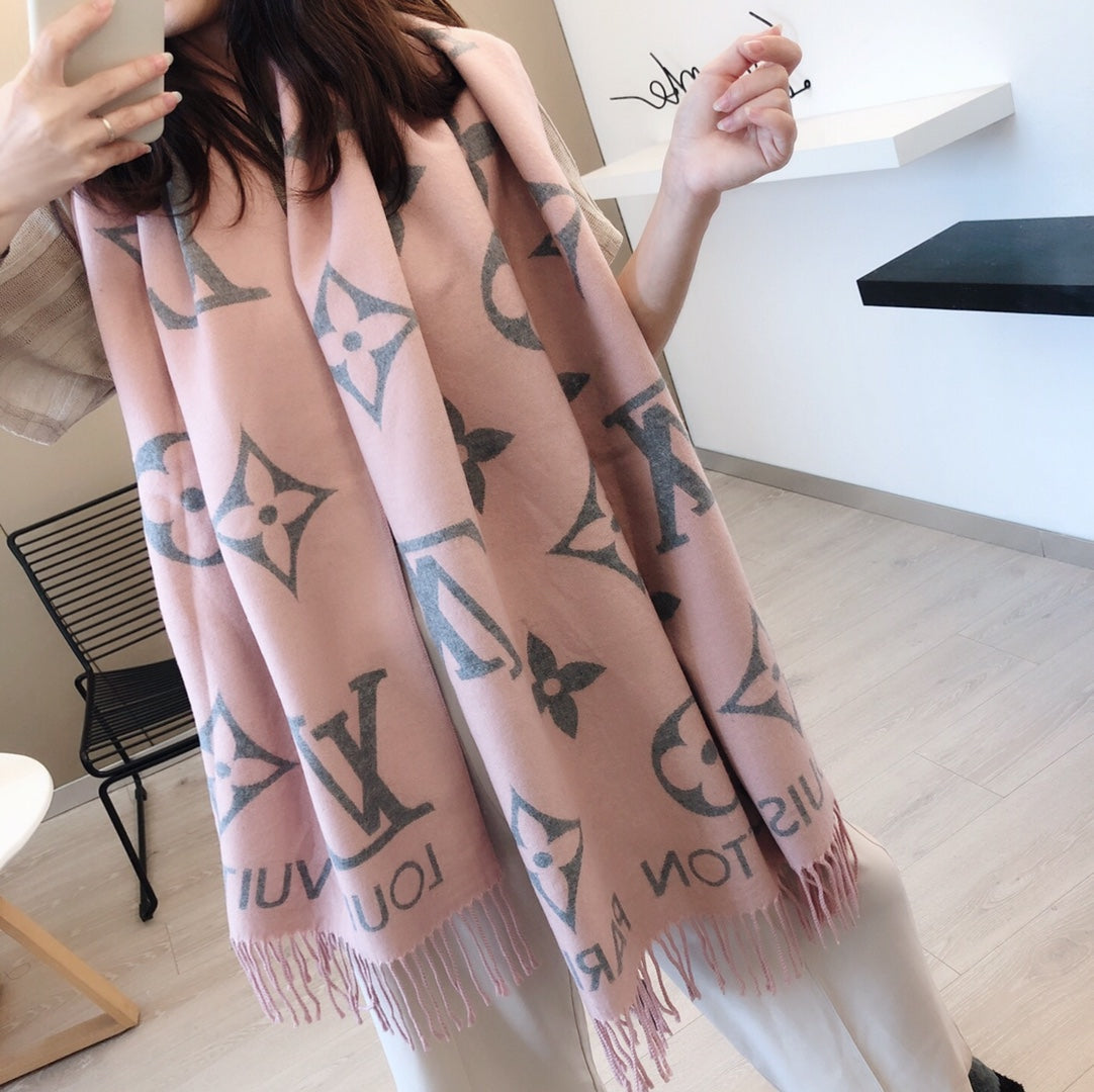 14E210W　Fashion scarves