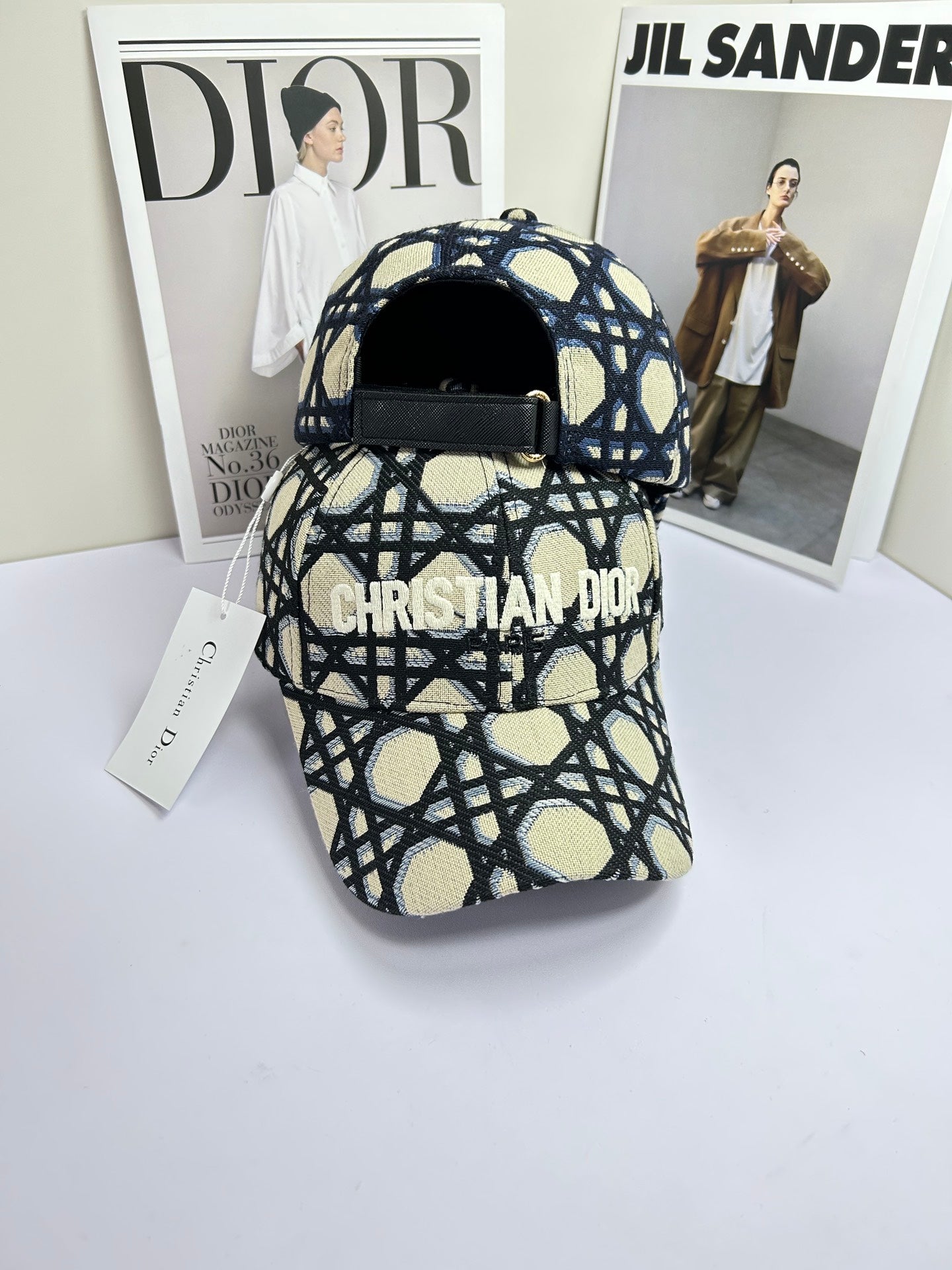 14D317M  Fashion hats