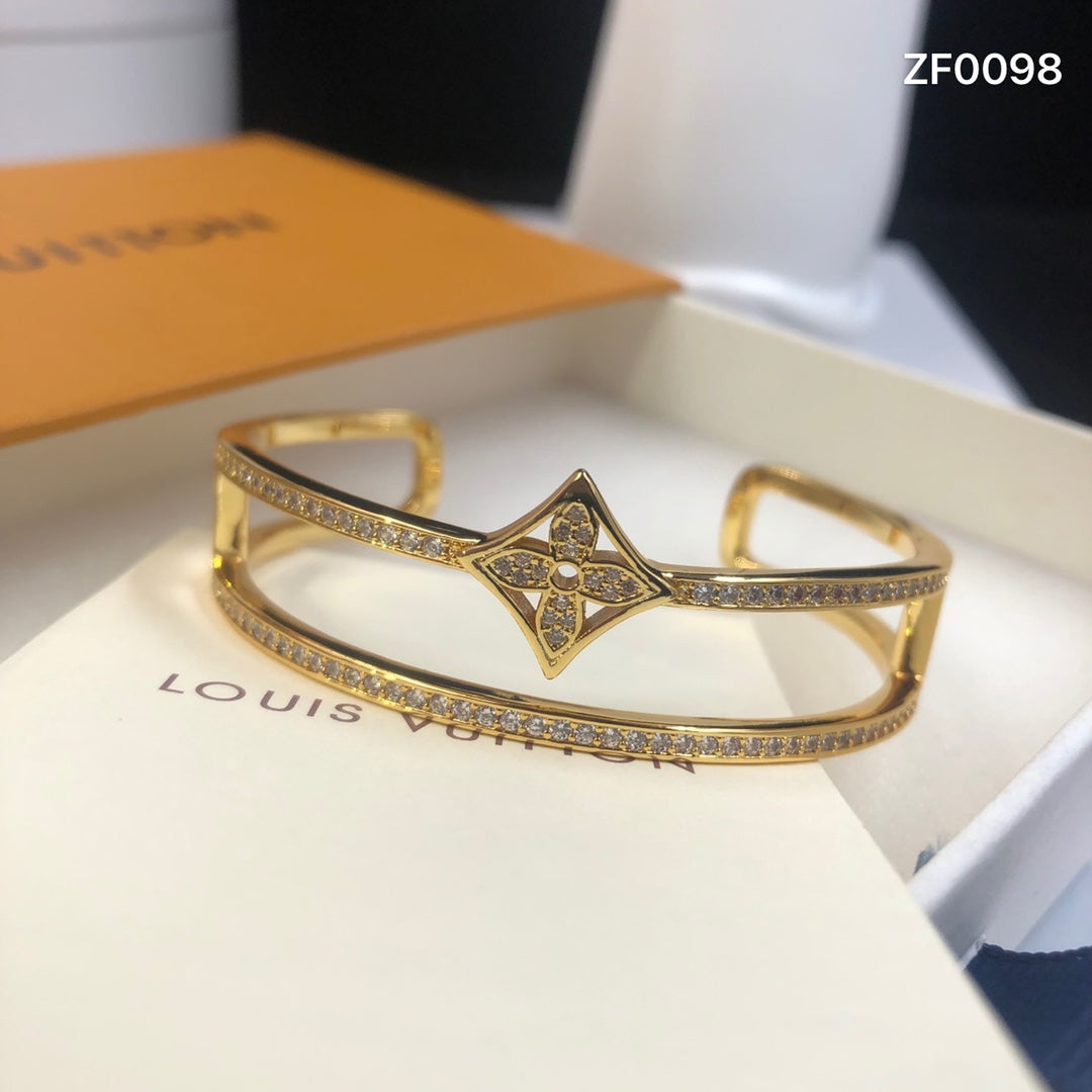 1YE348K  Fashion high -quality Bracelets