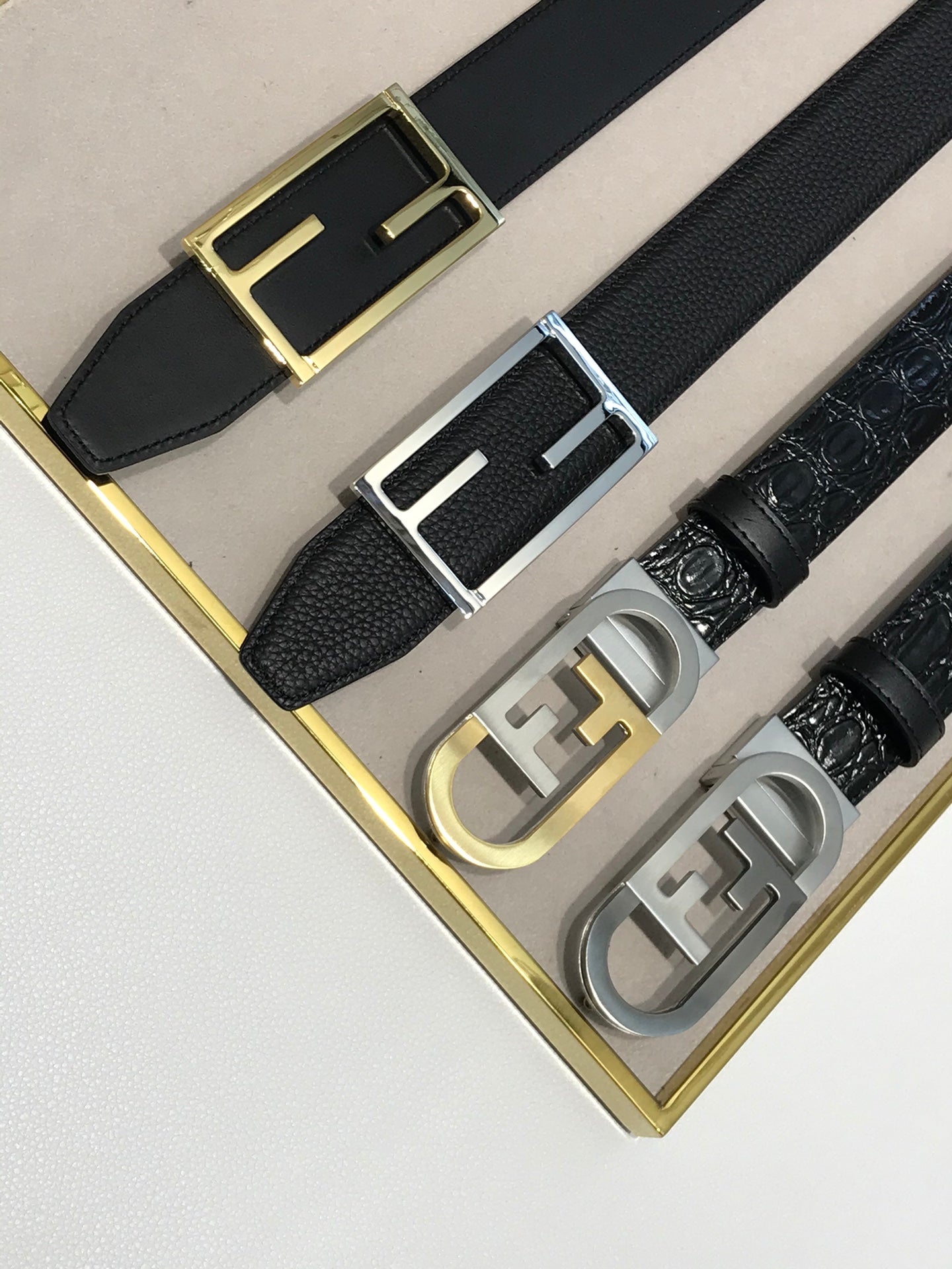 14F91P   (High quality leather belt With full package)