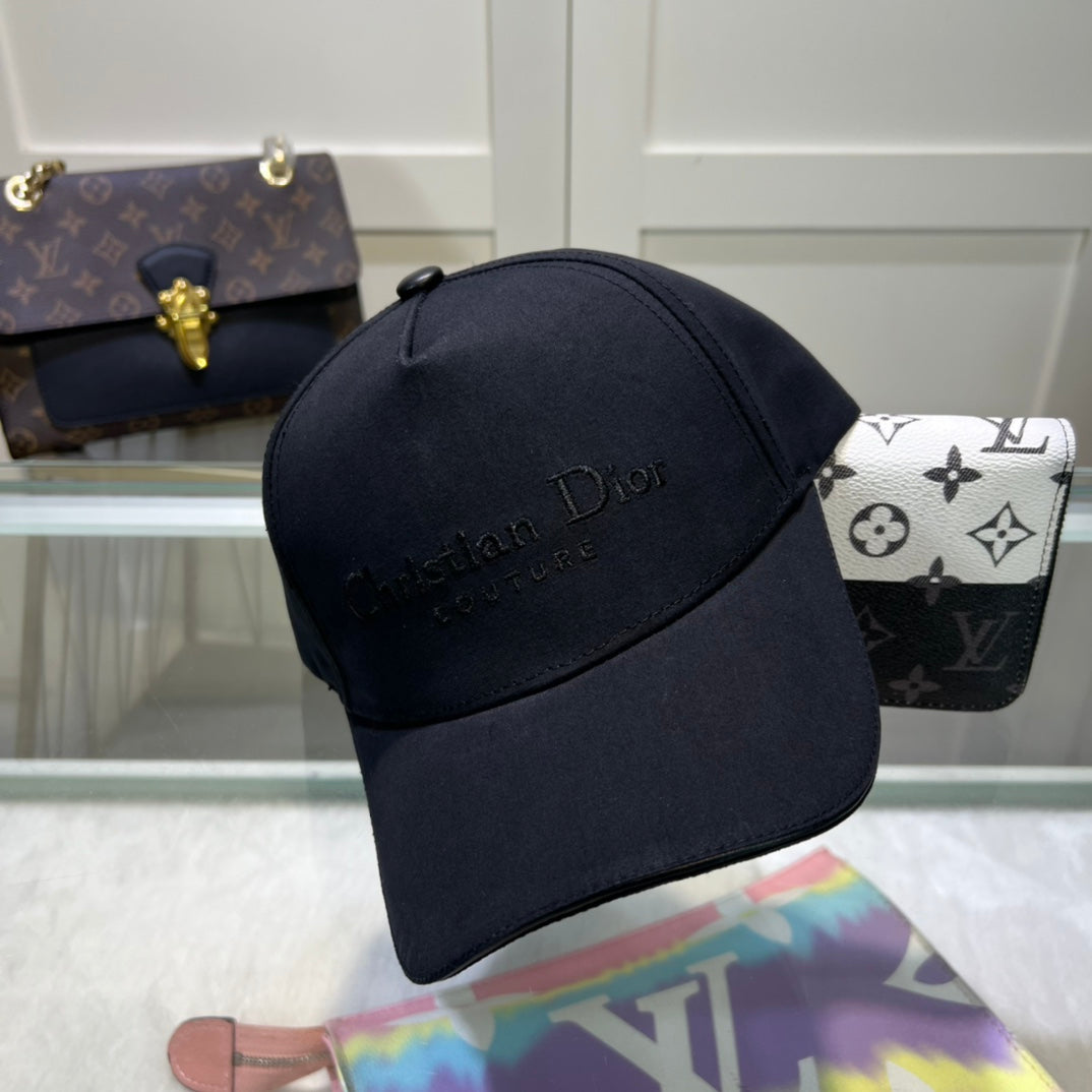 14D64M   Fashion hats