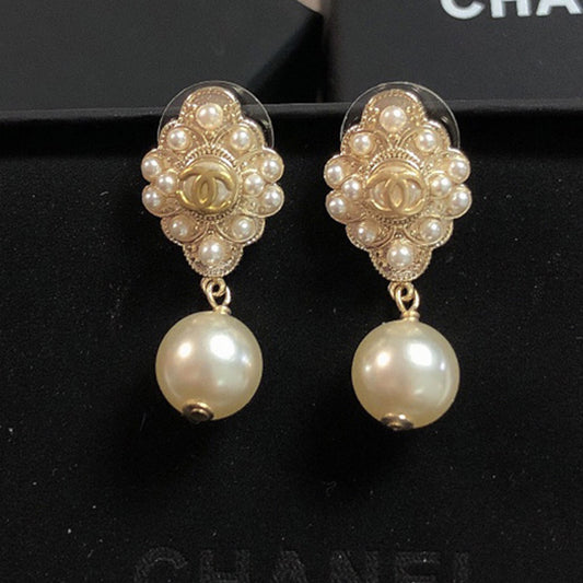 14C62E  Fashionable and high quality earrings