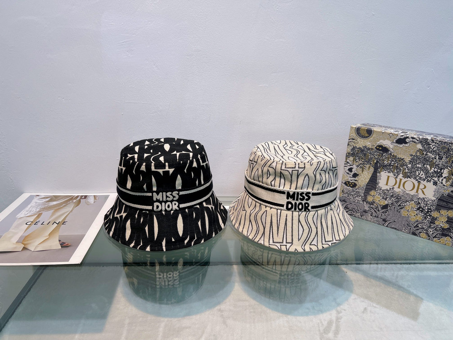 14D429M Fashion hats