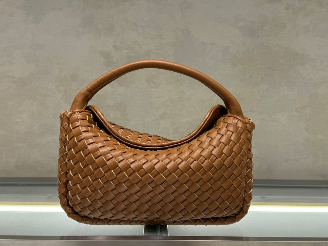 1XA83B (Fashionable leather bag )