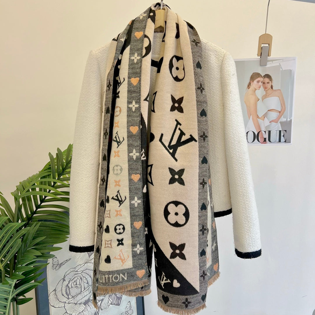 14E240W　 Fashion scarves