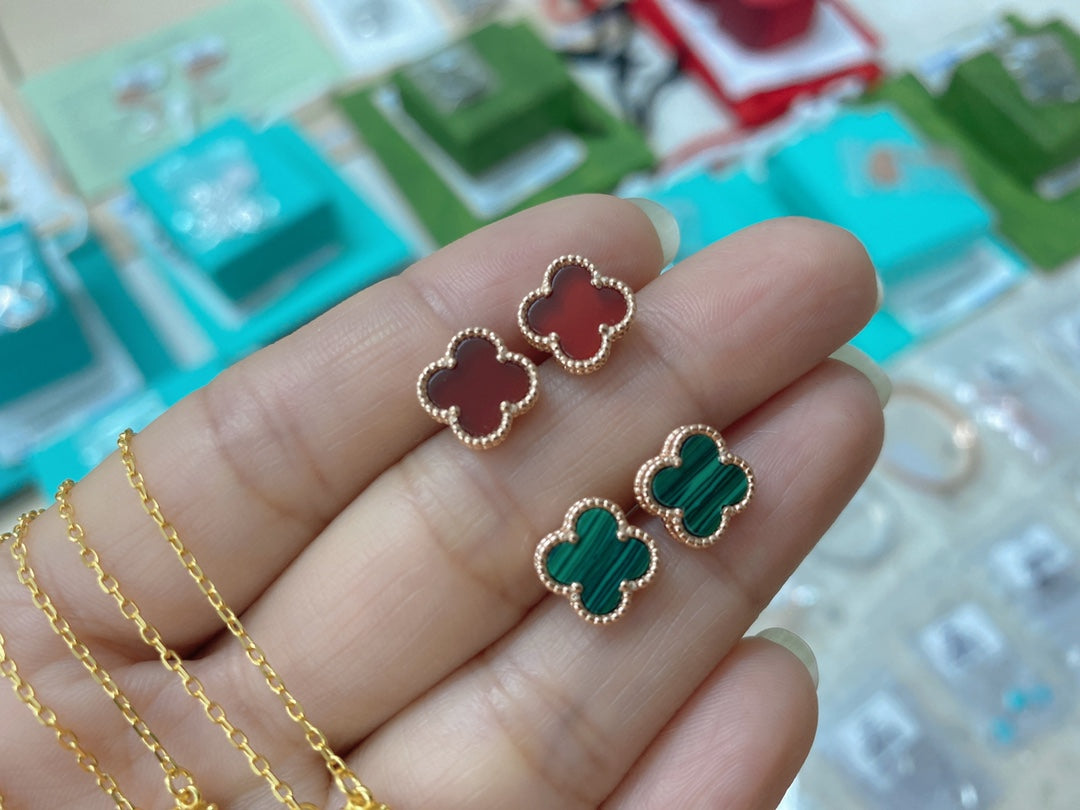 5XVA185X (1:1 High quality 1 flower necklace)