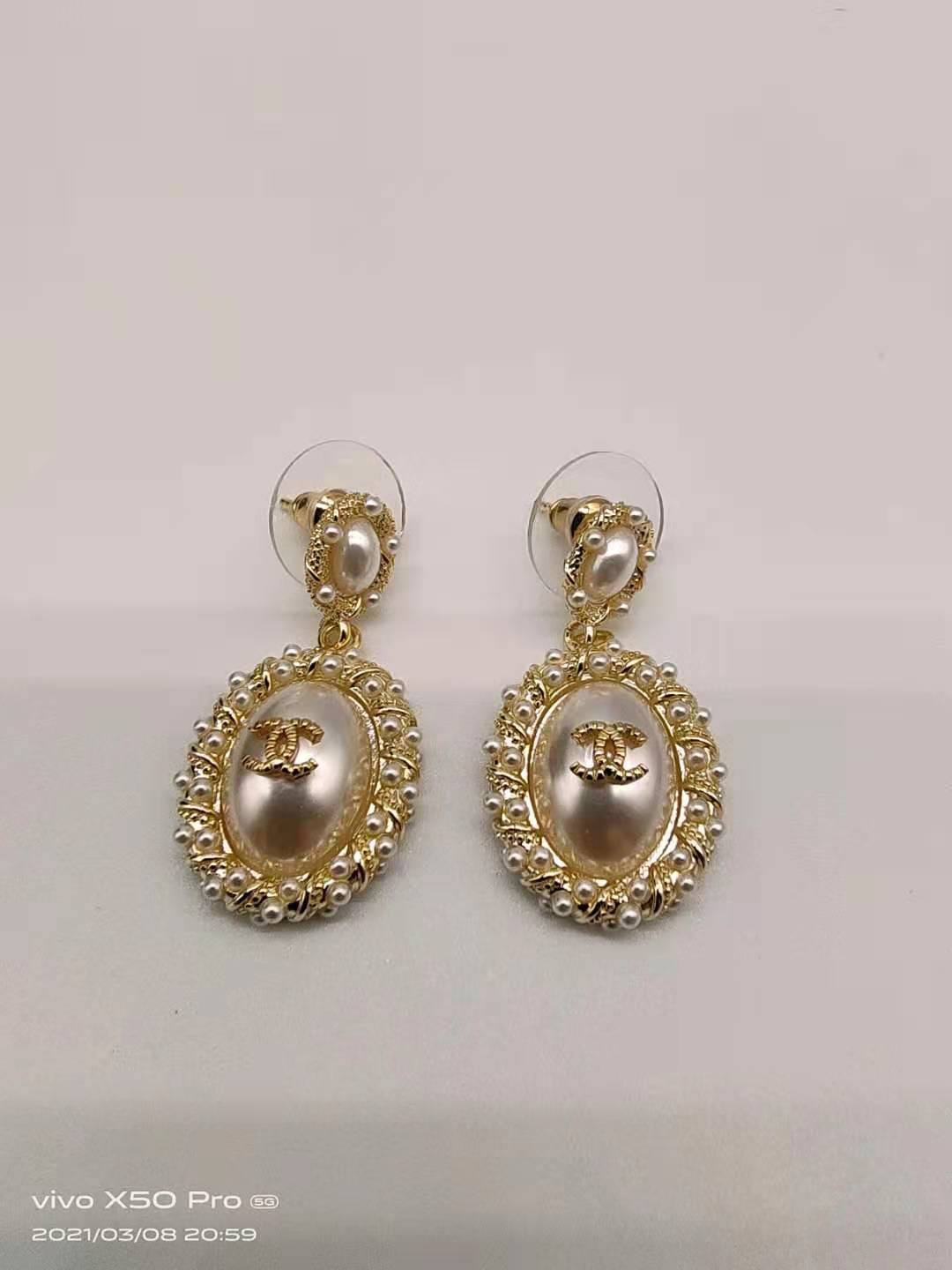 14C77E  Fashionable and high quality earrings