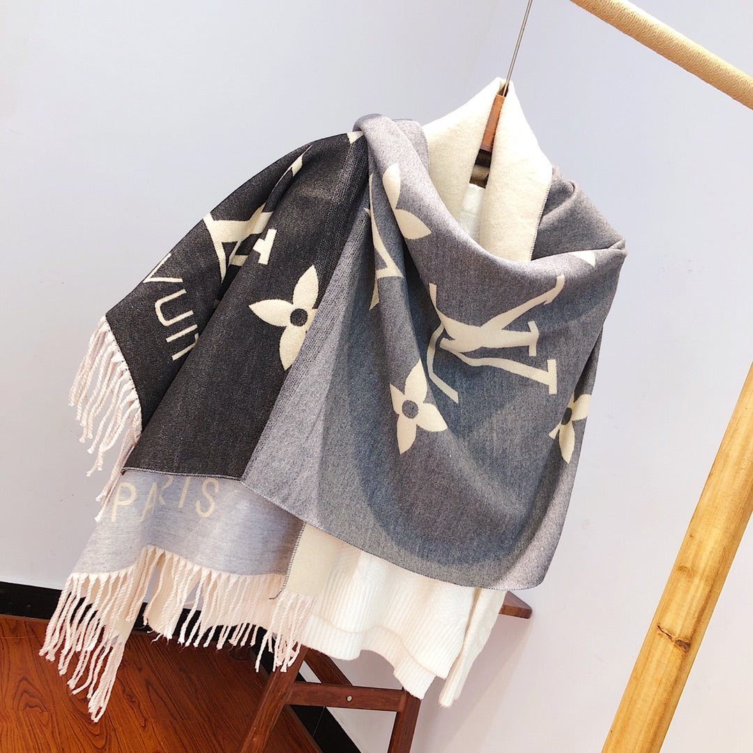 14E243W　 Fashion scarves