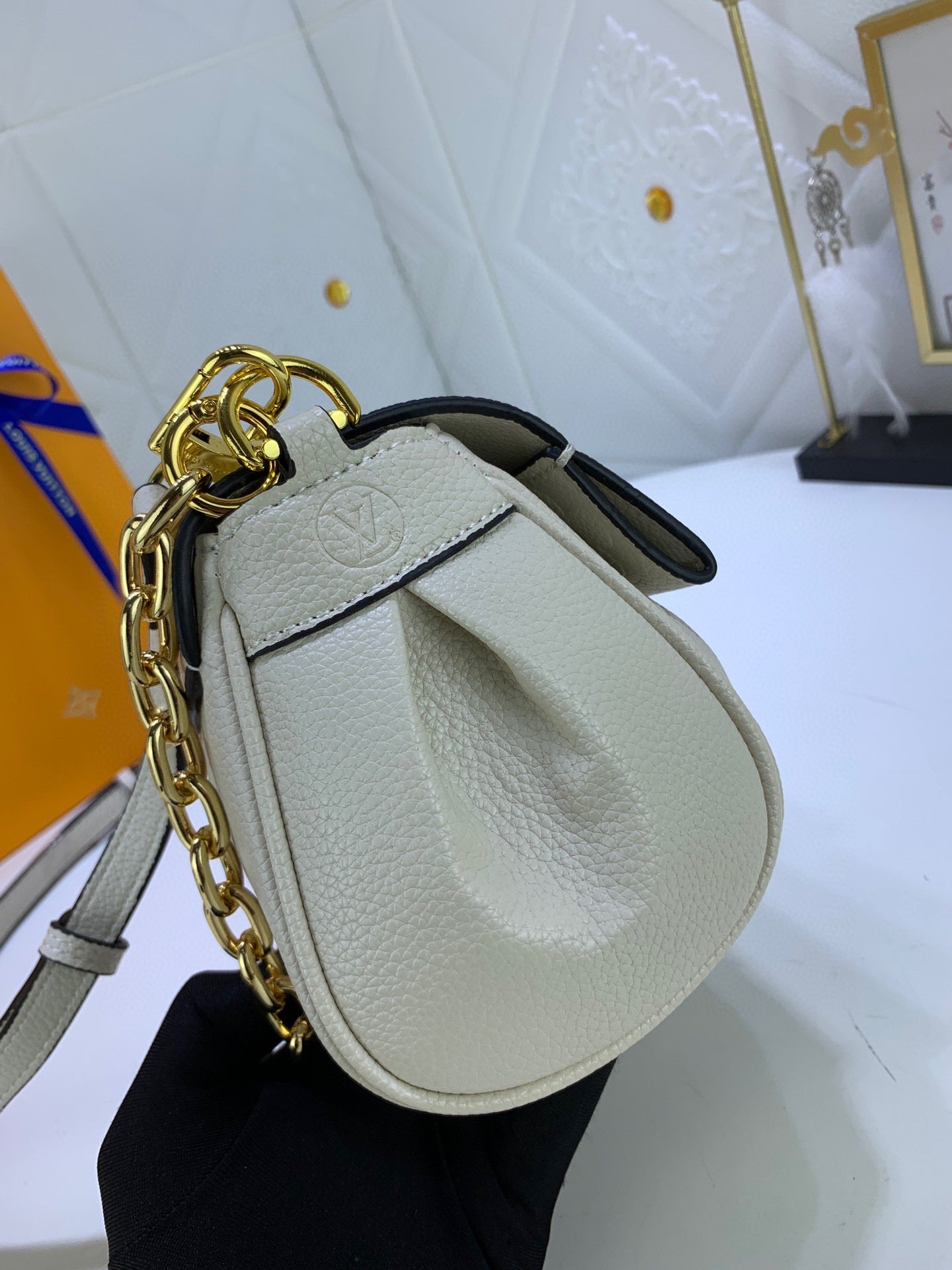 2XR363B hight quality leather Bags