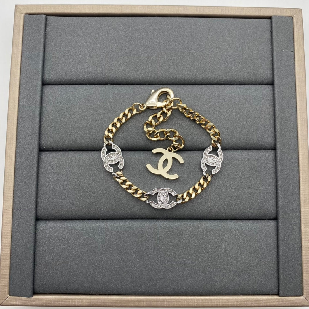 1NC81X Fashionable high -quality necklace bracelet