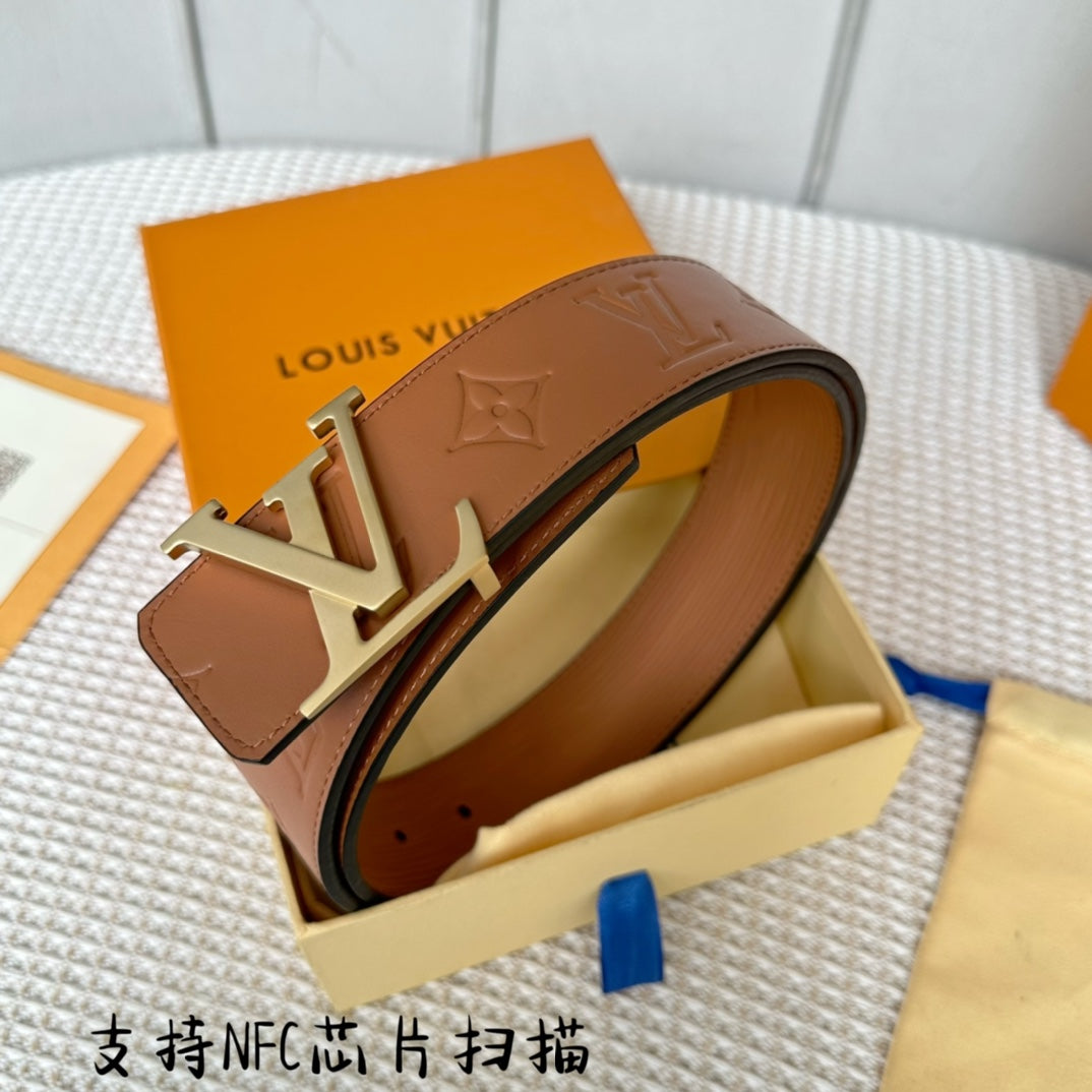 14E57P   (High quality leather belt With full package)