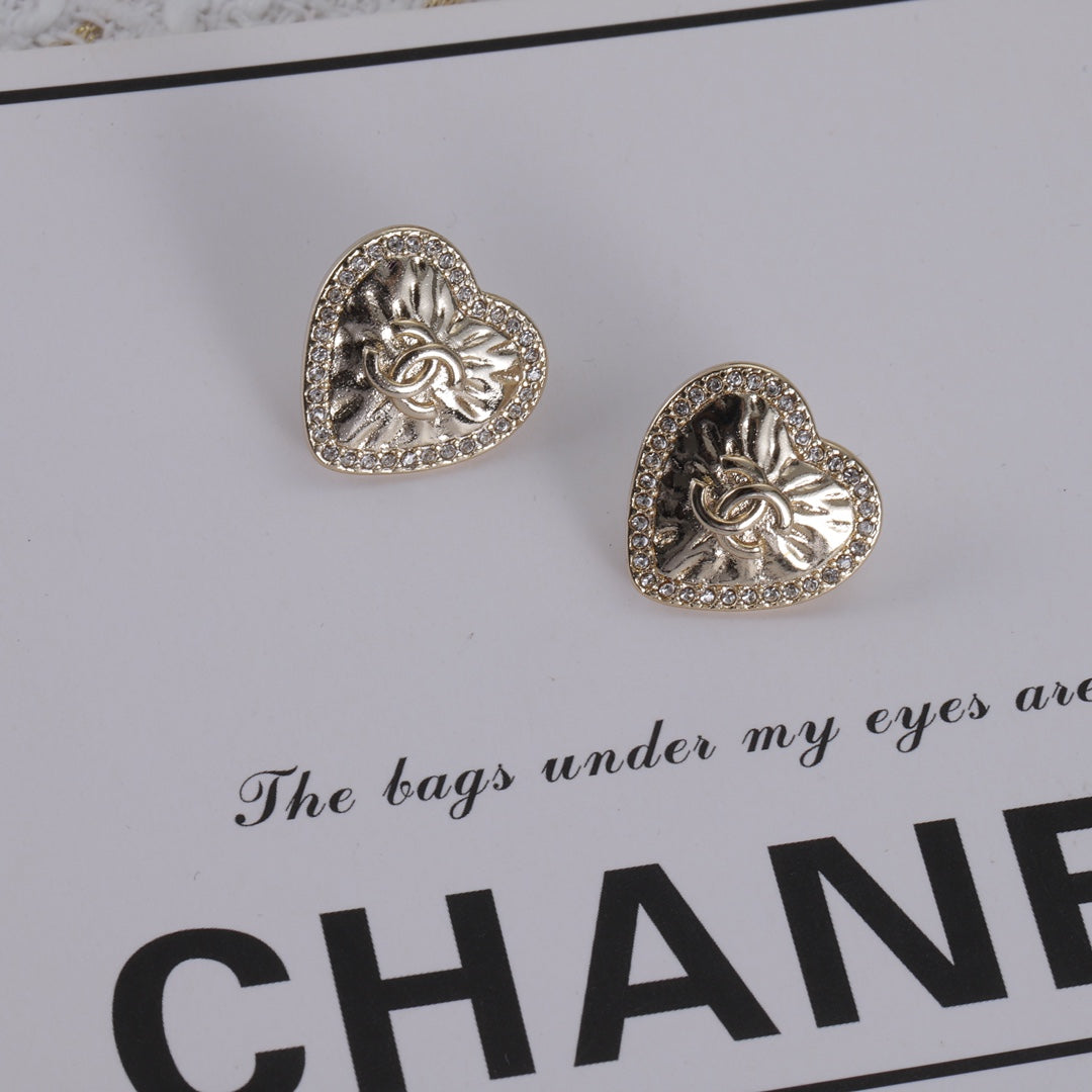 14C13E  Fashionable and high quality earrings