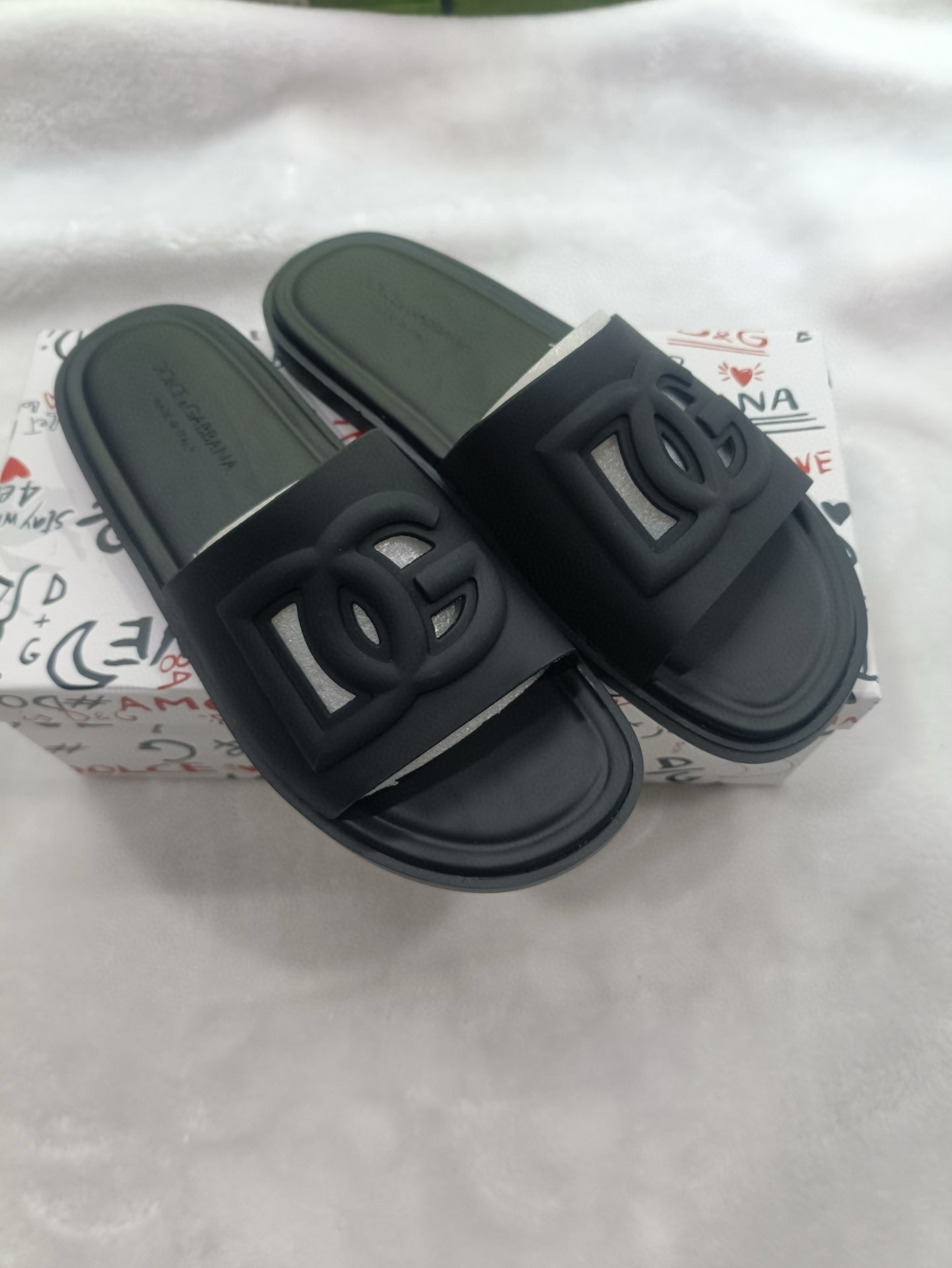 54A82Z  fashion  slippers