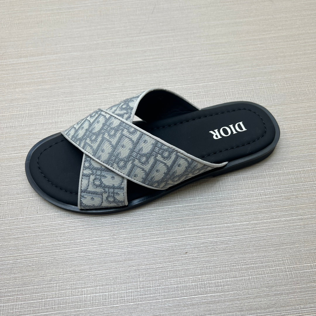 54D79Z  fashion  slippers