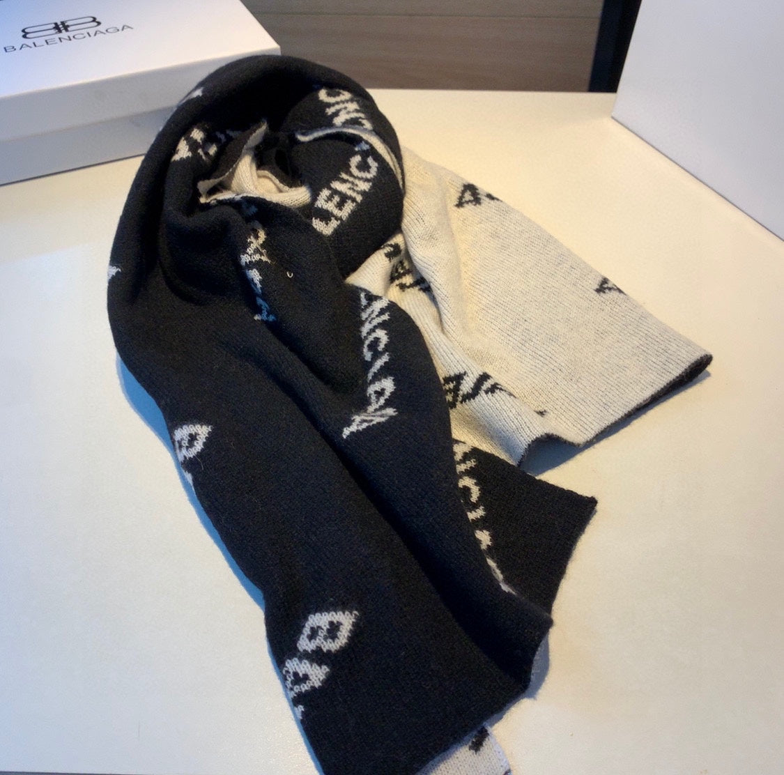 14J196W   Fashion high quality scarves