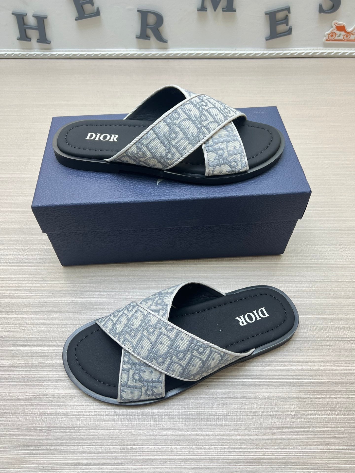 54D79Z  fashion  slippers