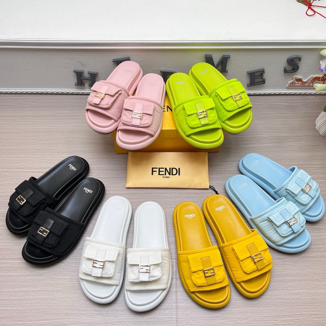 54F125Z    fashion  slippers