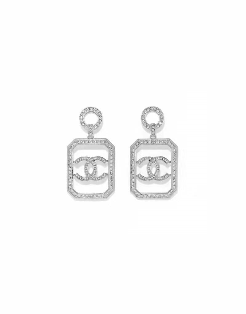 14C60E  Fashionable and high quality earrings