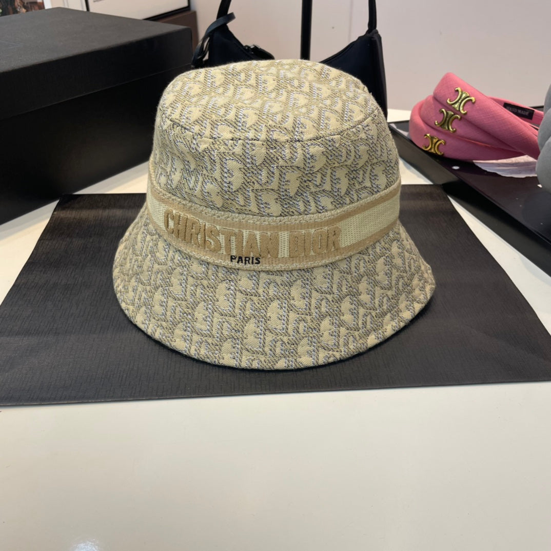 14D270M  Fashion hats