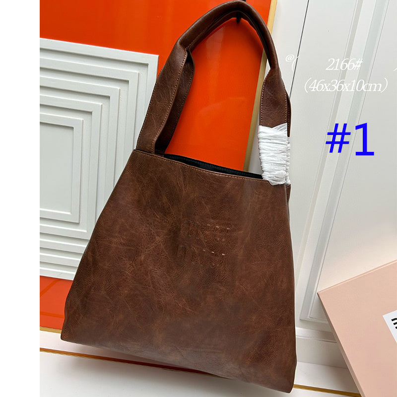 1XC379B hight quality leather Bags