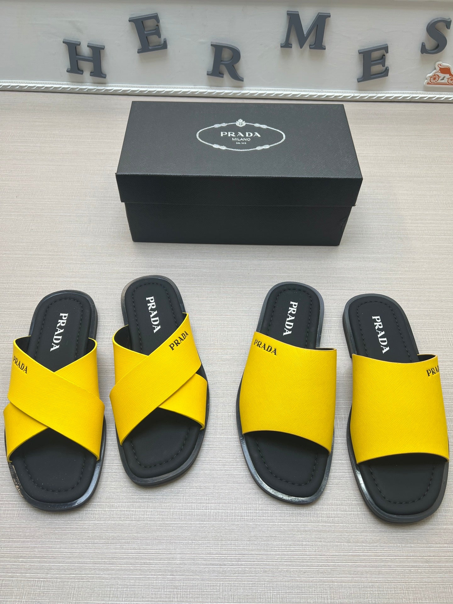 54PD75Z   fashion  slippers