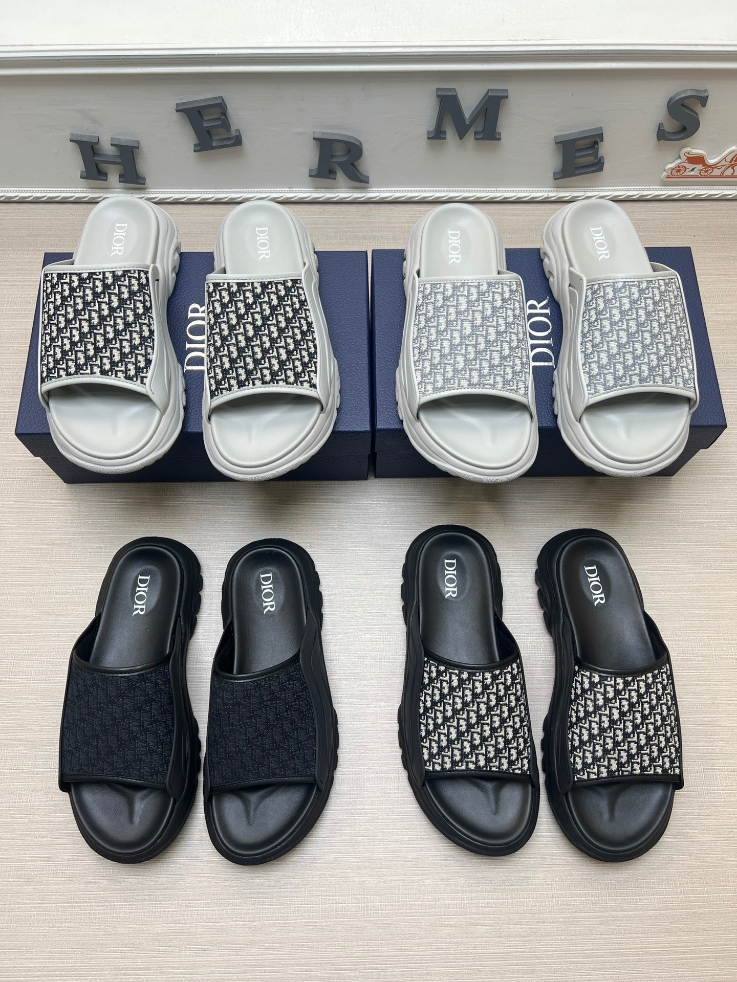 54D8Z  fashion slippers