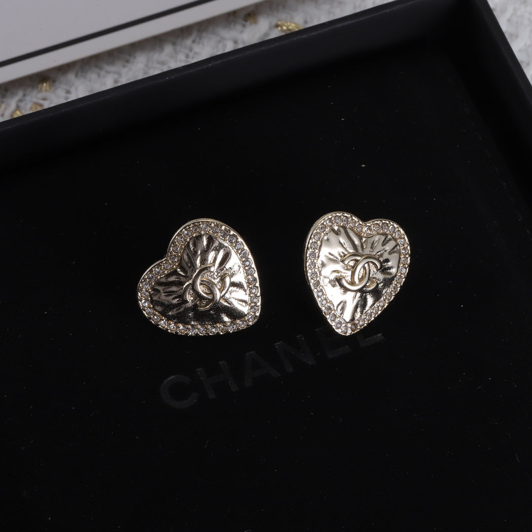 14C13E  Fashionable and high quality earrings