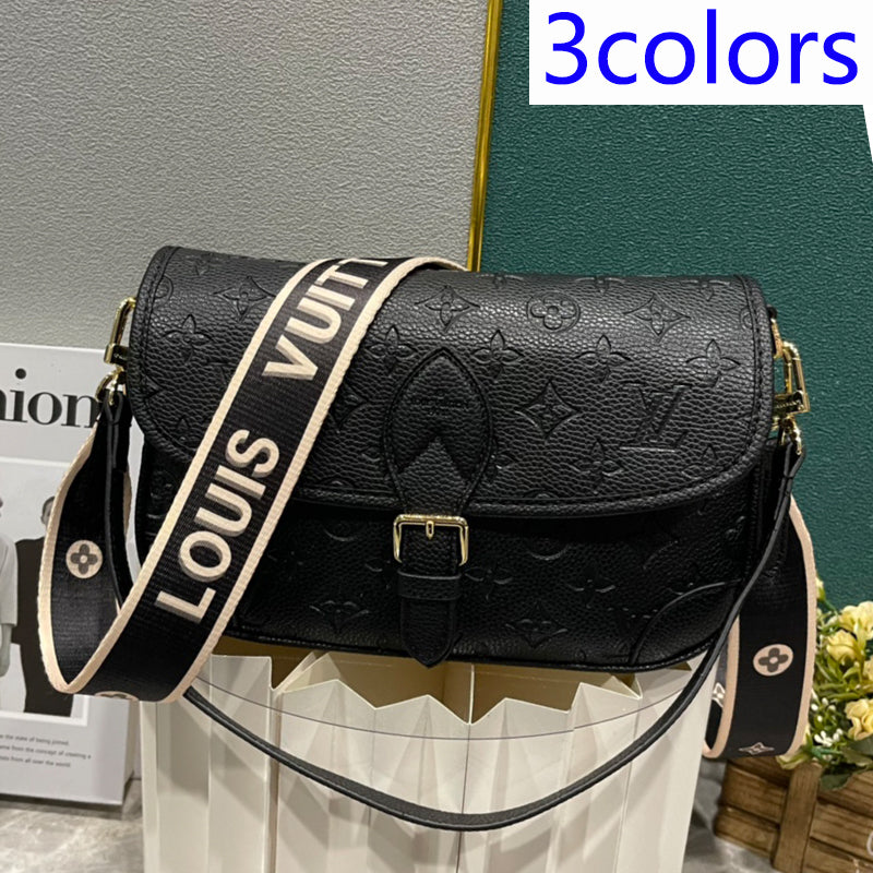 2XE318B hight quality leather Bags