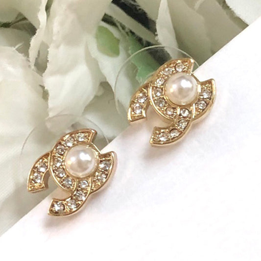 14C68E  Fashionable and high quality earrings