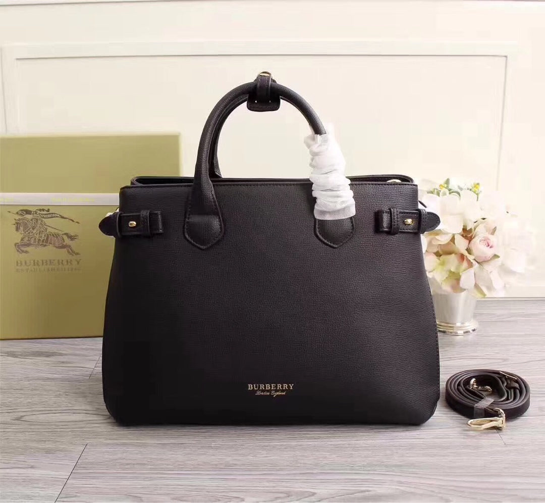 2XR362B (1:1 hight quality leather Bags)