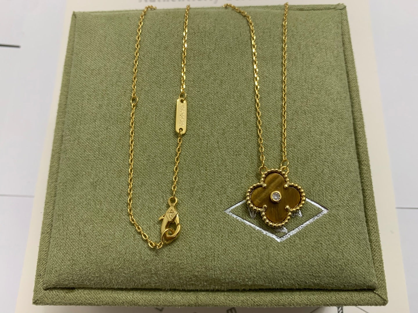 5XVA185X (1:1 High quality 1 flower necklace)