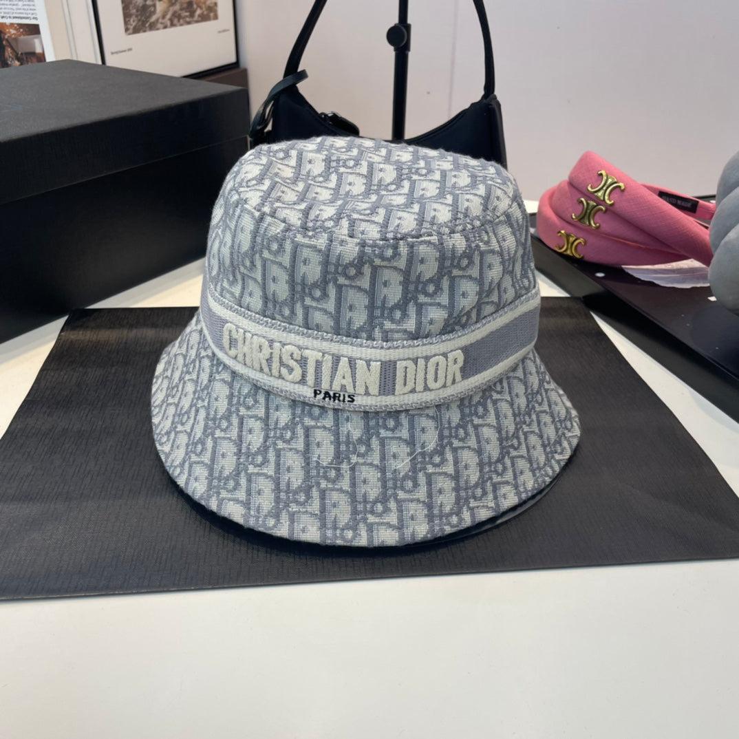 14D270M  Fashion hats