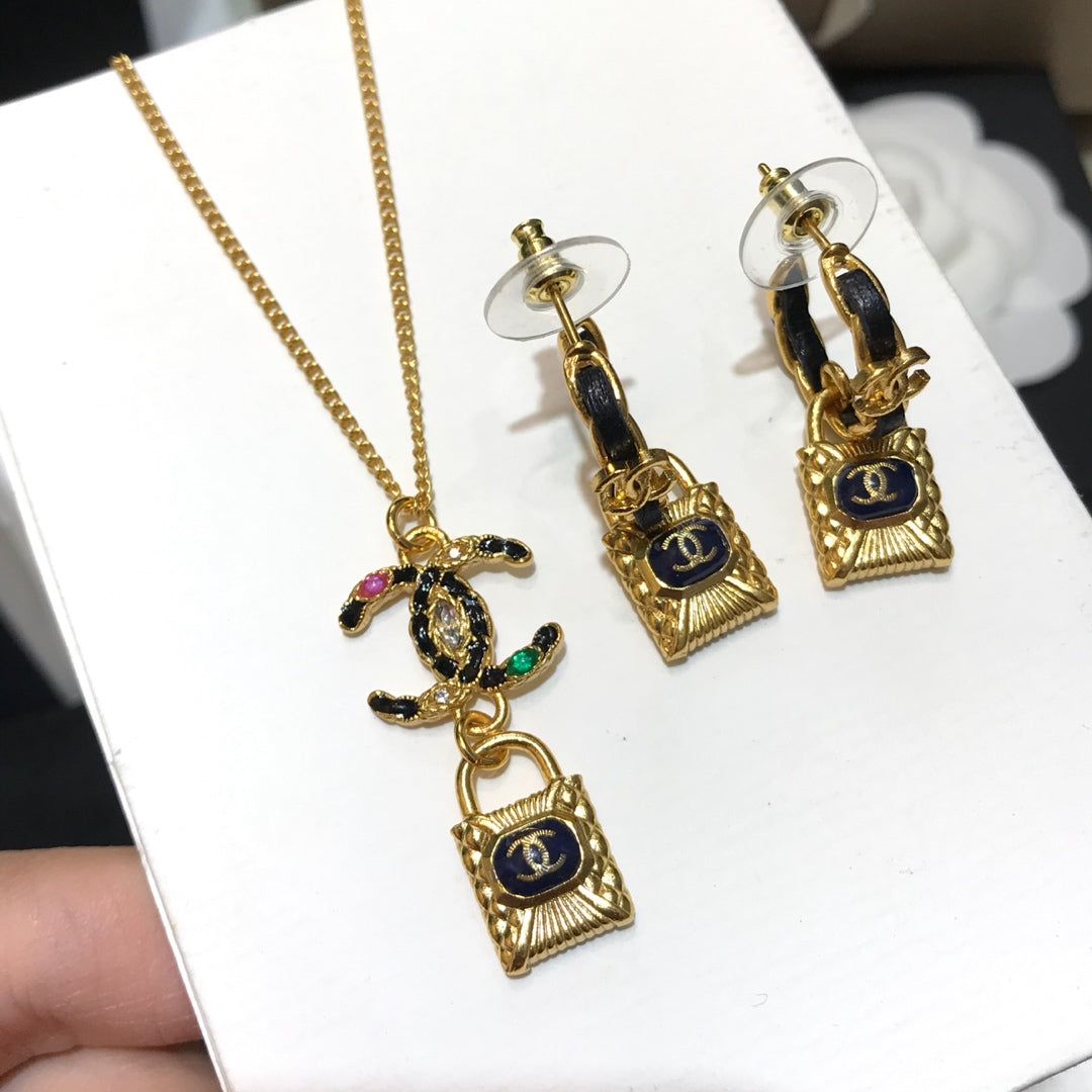 1NC31X Fashionable high -quality necklace