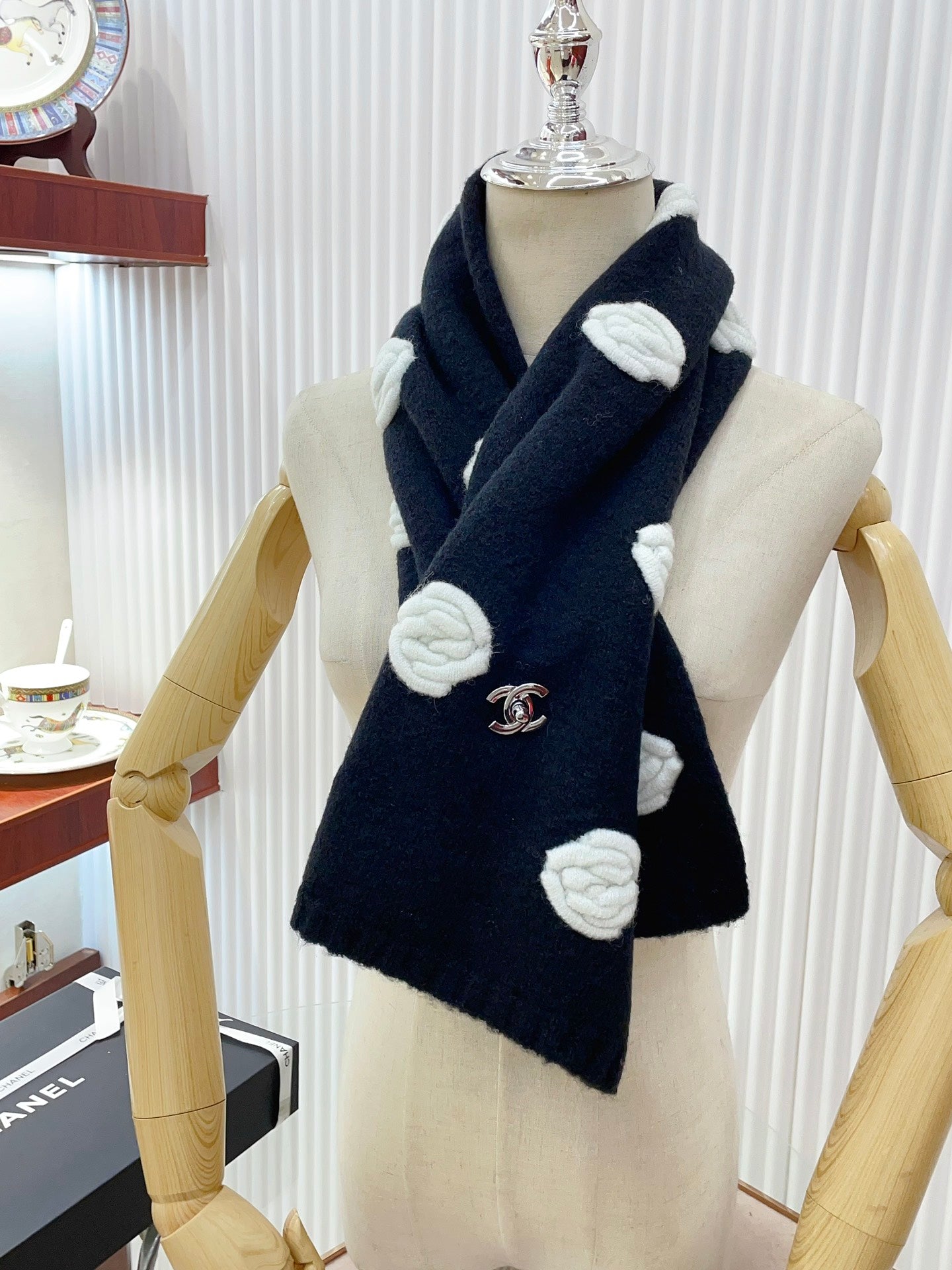 14C454W　 Fashion scarves