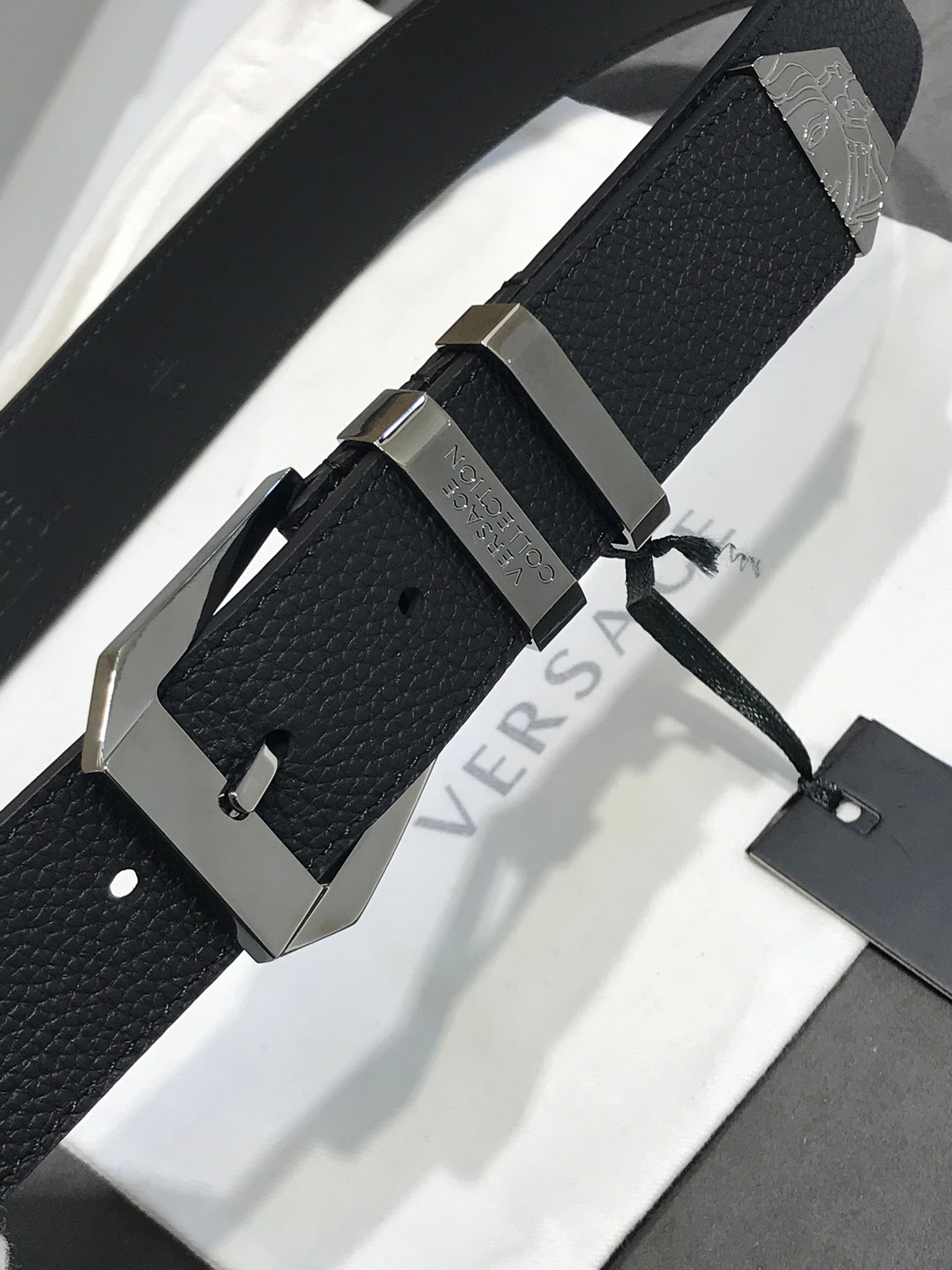 14V84P   (High quality leather belt With full package)