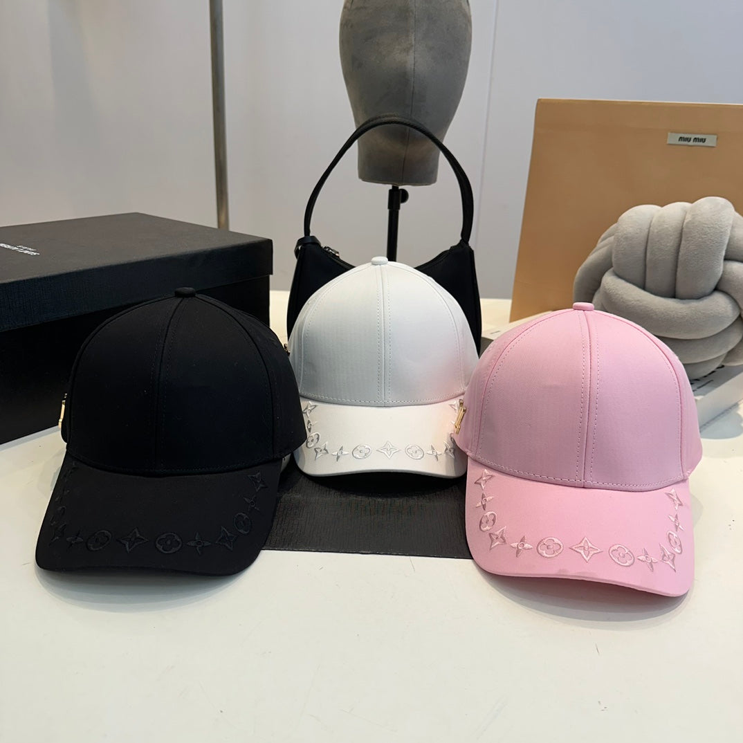 14E340M  Fashion hats