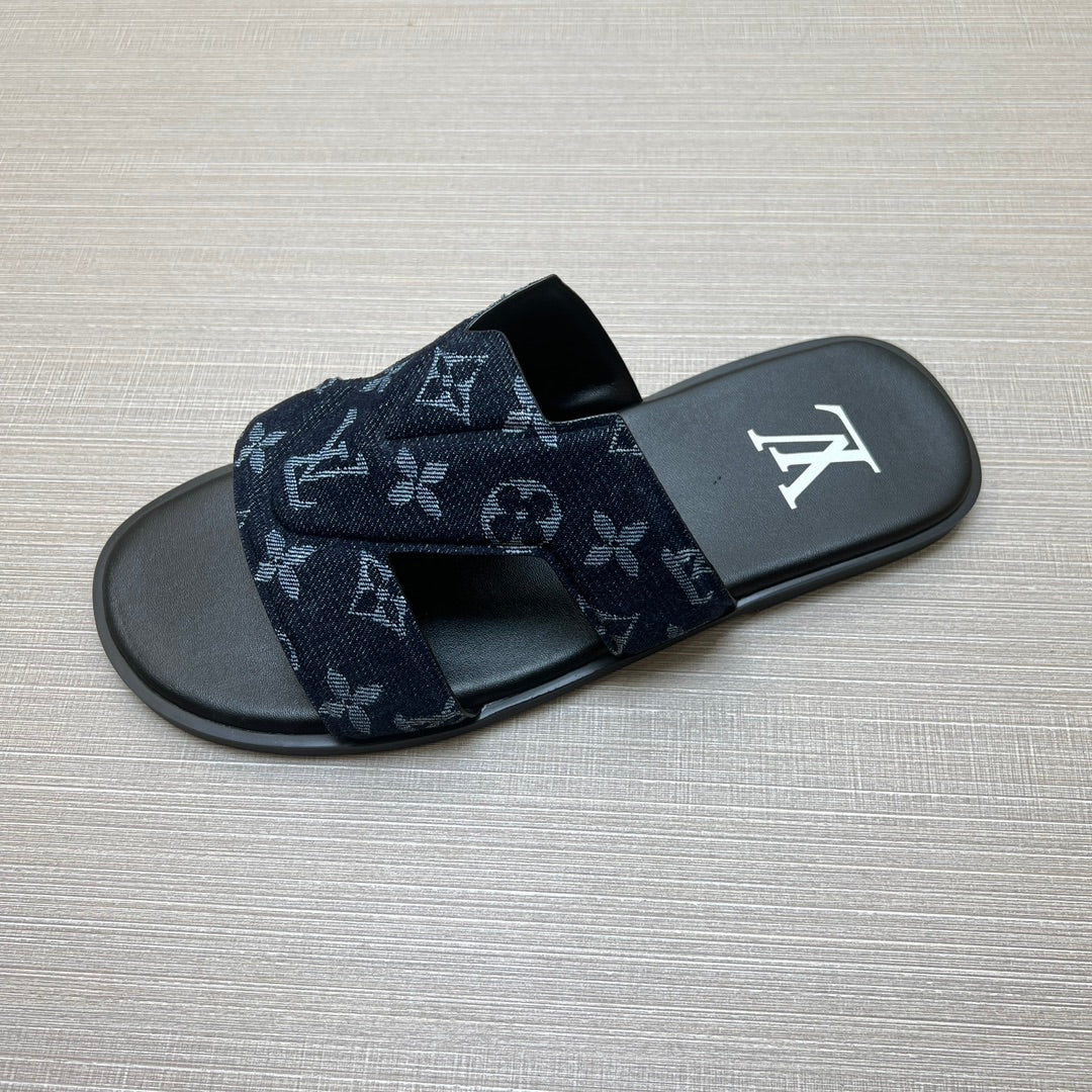 54E29Z    fashion  slippers