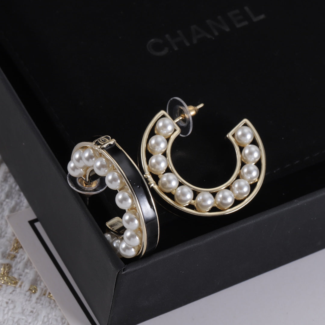 14C356E  Fashionable and high quality Earrings