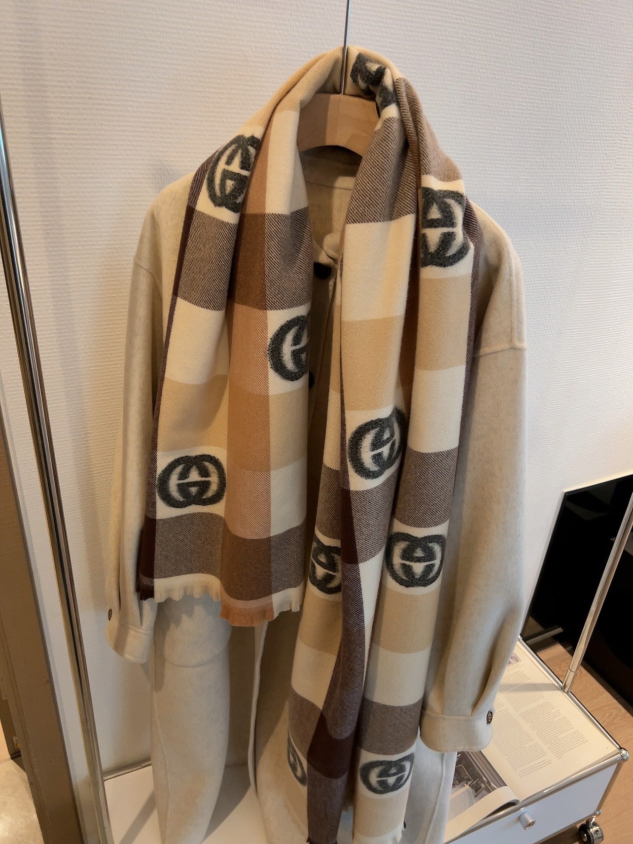 14B481W　 Fashion scarves