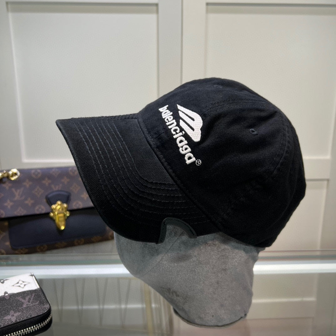 14J379M Fashion hats