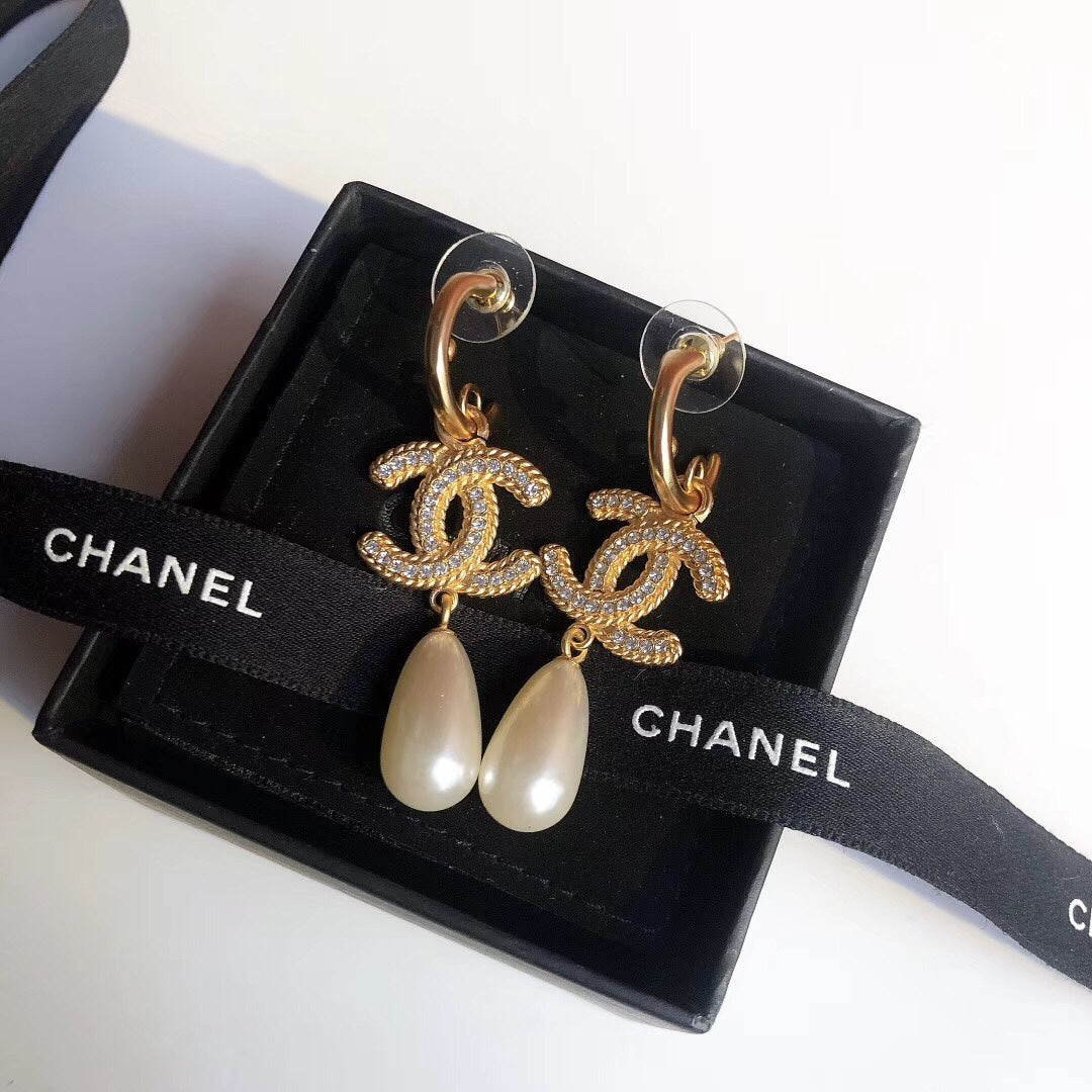 14C63E  Fashionable and high quality earrings