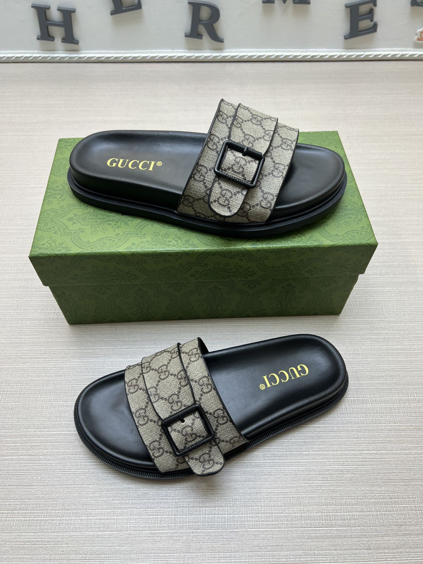 54B90Z  fashion  slippers