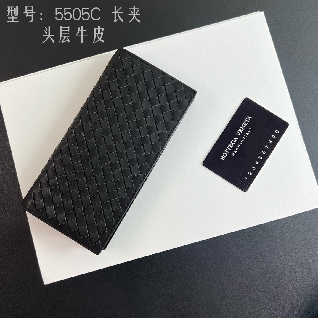 1XA82B (Fashionable leather wallet)