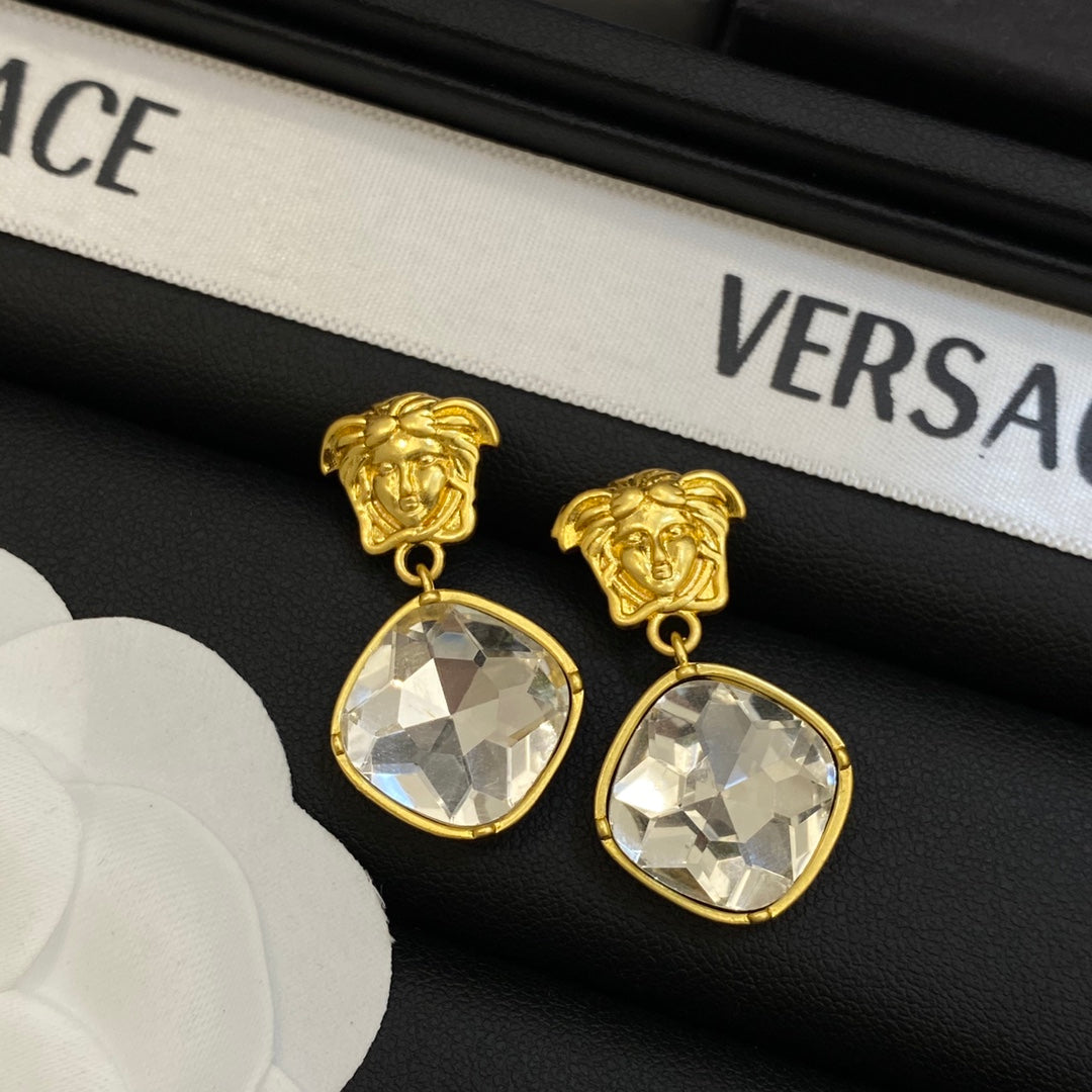 1YV318E  Fashion high -quality Earrings