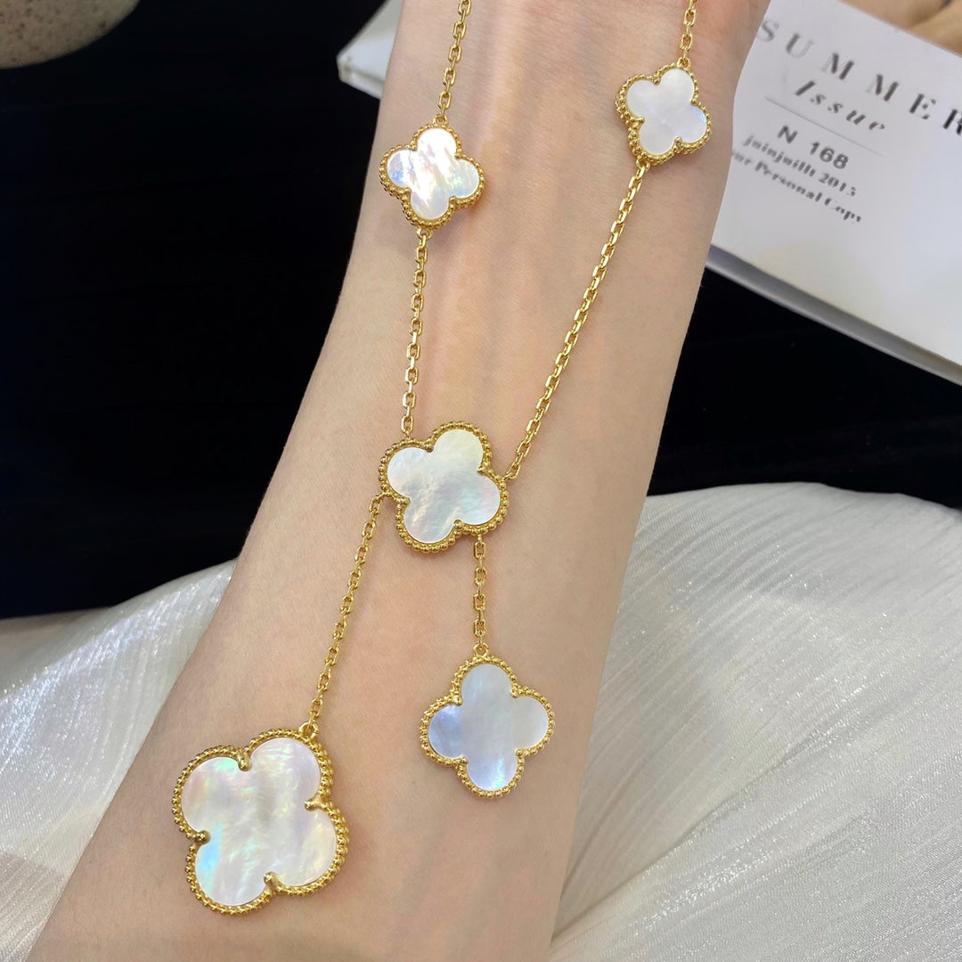 5XVA182K (1:1 High quality 6 flowers necklaces)