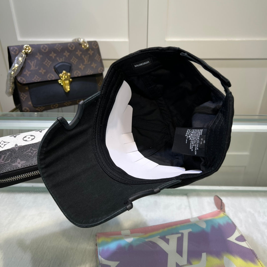 14J354M  Fashion hats