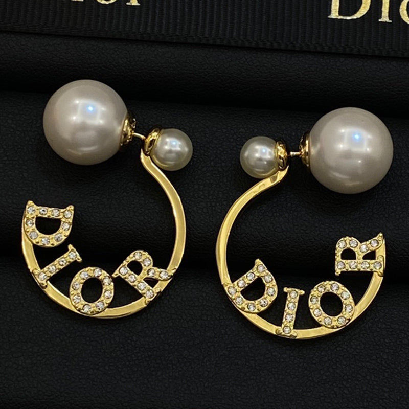 14D453E  Fashionable and high quality Earrings